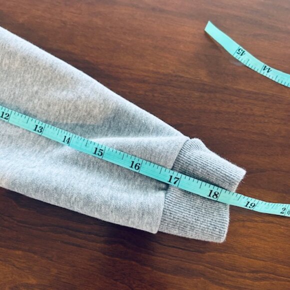 CLEARANCE!  PUMA - Men's "Subtle Lettering" grey hoodie - Size S - Picture 8 of 11